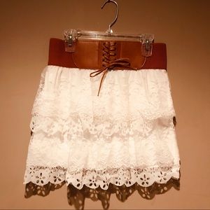 Pretty lace mini skirt
